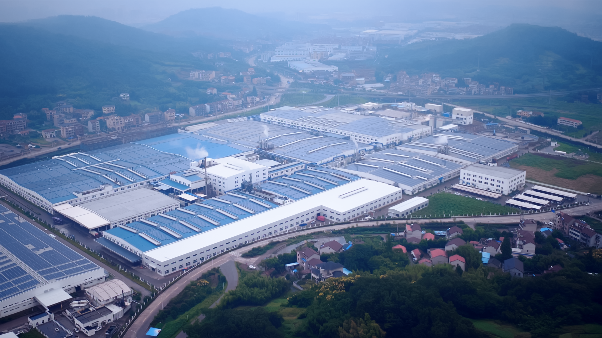 智能化 &middot; 现代化工厂