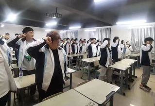  弘扬五四精神 践行青春使命｜...